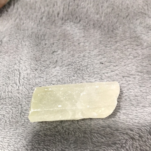 Aviva Staanoff Crystals Box, and  Sage - Picture 8 of 10